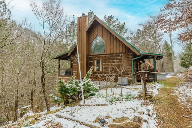 2922 Lightfoot Way, Sevierville, TN 37862