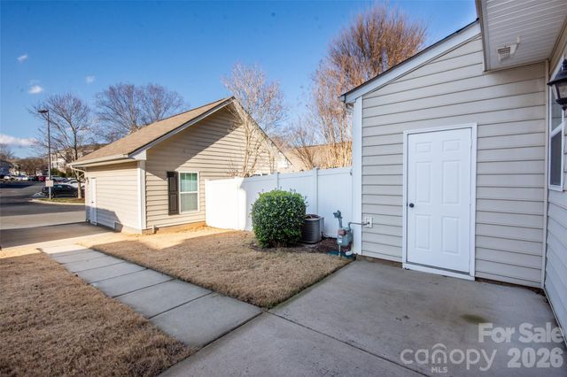 123 Leyton Loop D, Mooresville, NC 28117