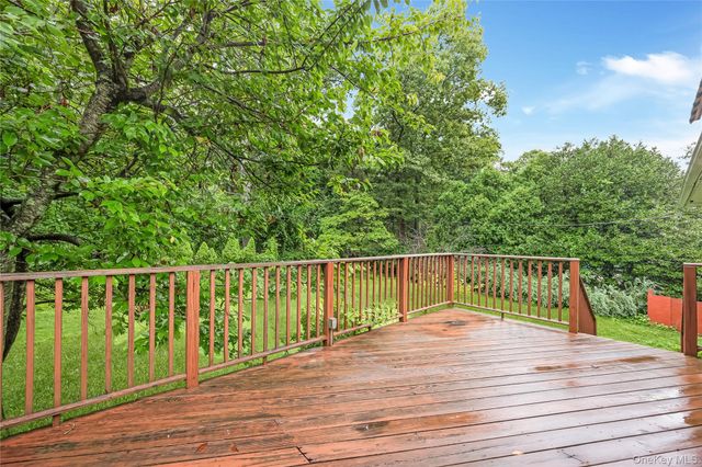 23 Country Lane Drive, Kings Park, NY 11754