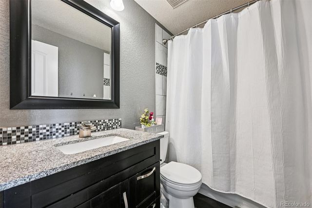 24486 E Louisiana Circle, Aurora, CO 80018