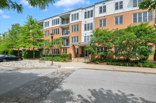 410 Farrell St Apt 215, South Burlington, VT 05403