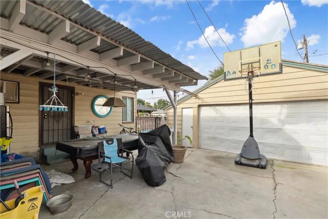 511 S Pannes, Compton, CA 90221