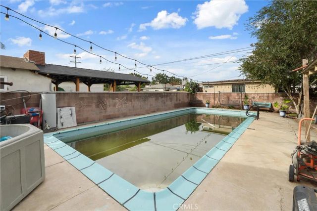 511 S Pannes, Compton, CA 90221