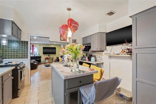 511 S Pannes, Compton, CA 90221