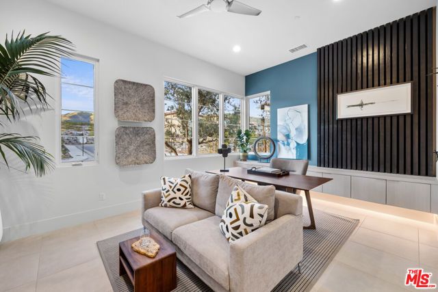 20378 W Marlow Lane, Porter Ranch (los Angeles), CA 91326