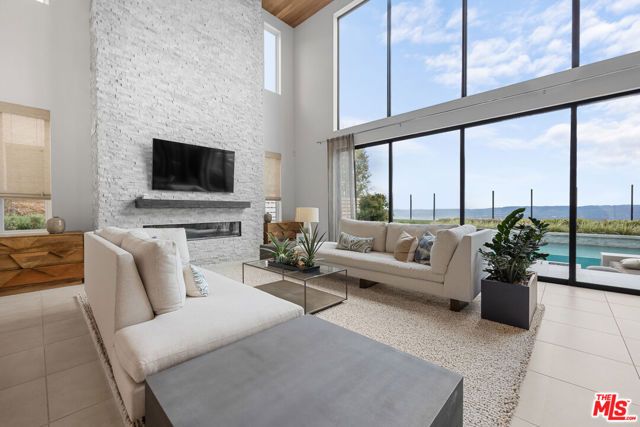 20378 W Marlow Lane, Porter Ranch (los Angeles), CA 91326