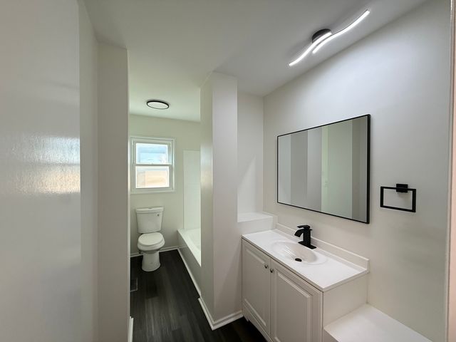 615 Nolan Avenue, Glendale Heights, IL 60139