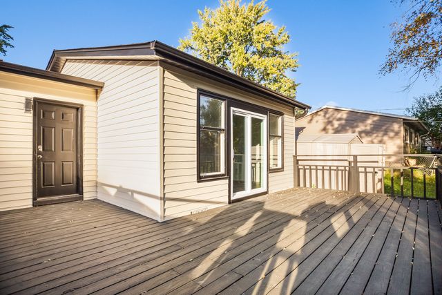 615 Nolan Avenue, Glendale Heights, IL 60139