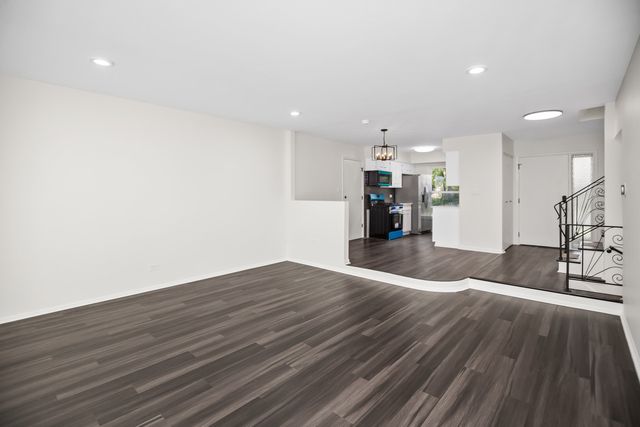 615 Nolan Avenue, Glendale Heights, IL 60139