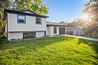 615 Nolan Avenue, Glendale Heights, IL 60139