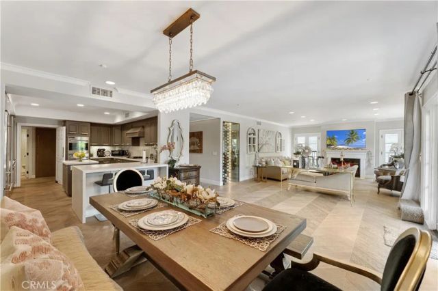 277 S Spalding Drive 201, Beverly Hills, CA 90212