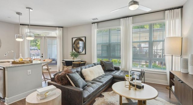 625 S Elliott Road C2b, Chapel Hill, NC 27517