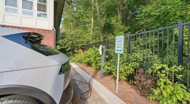 625 S Elliott Road C2b, Chapel Hill, NC 27517