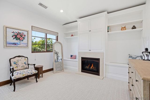 935 F Ave, Coronado, CA 92118