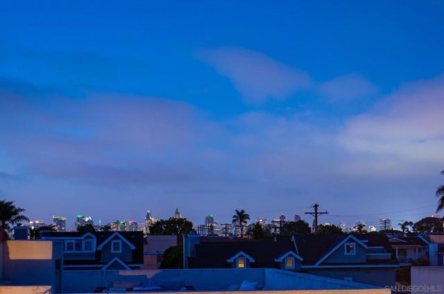 935 F Ave, Coronado, CA 92118