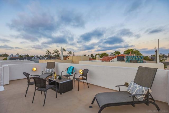 935 F Ave, Coronado, CA 92118