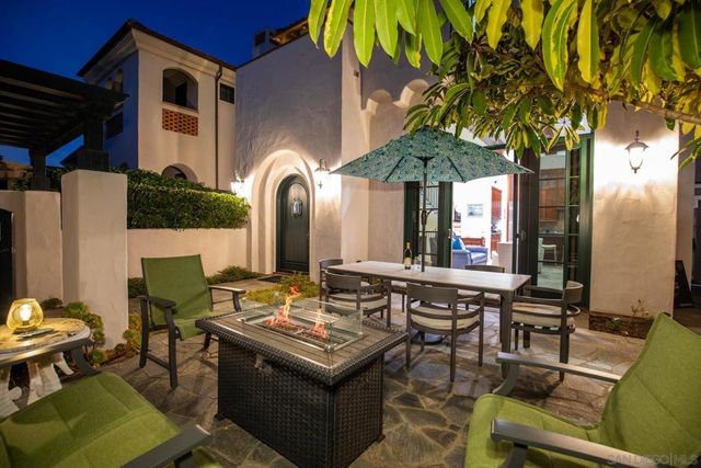 935 F Ave, Coronado, CA 92118
