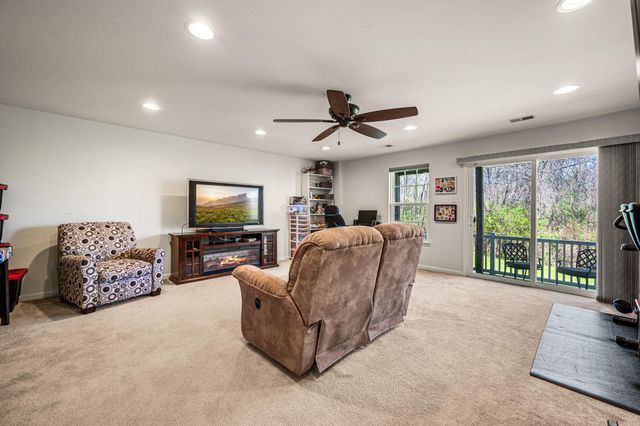 603 COLUMBUS DR, Spring City, PA 19475