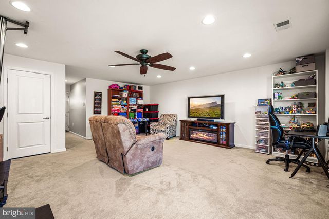 603 COLUMBUS DR, Spring City, PA 19475