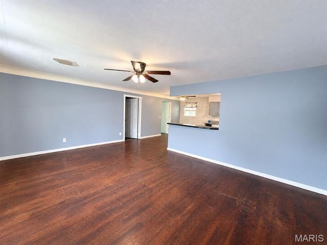 208 Hollandia Drive, Fairview Heights, IL 62208