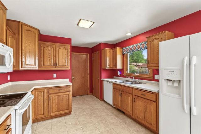 609 E Tyler Avenue, Eau Claire, WI 54701