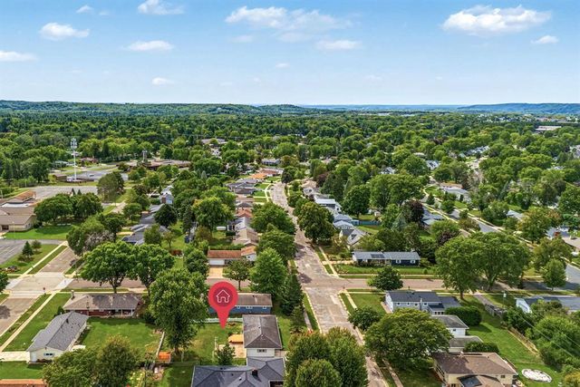 609 E Tyler Avenue, Eau Claire, WI 54701