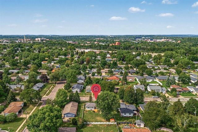 609 E Tyler Avenue, Eau Claire, WI 54701