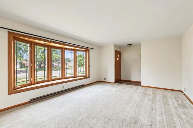 609 E Tyler Avenue, Eau Claire, WI 54701