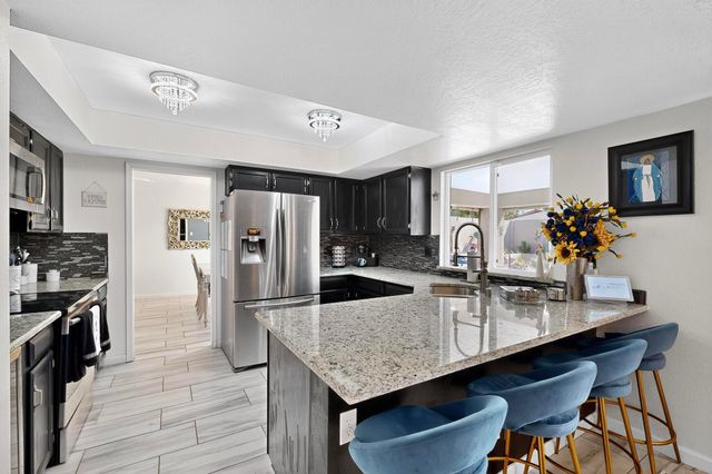 5420 Hayes Drive NW, Albuquerque, NM 87120