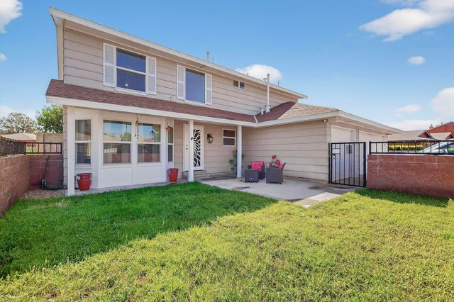 5420 Hayes Drive NW, Albuquerque, NM 87120