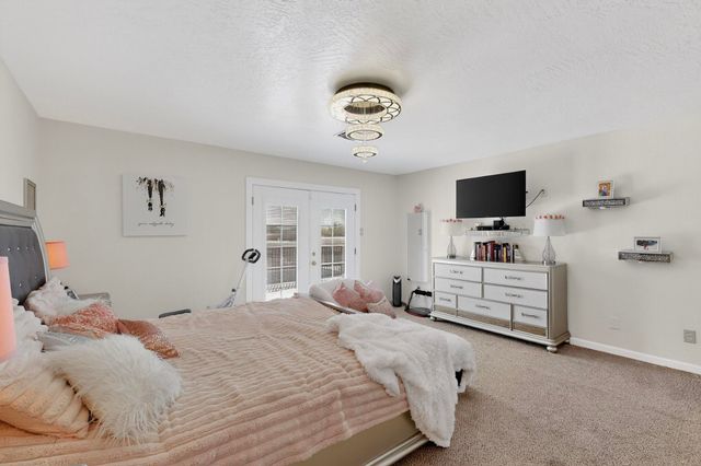 5420 Hayes Drive NW, Albuquerque, NM 87120