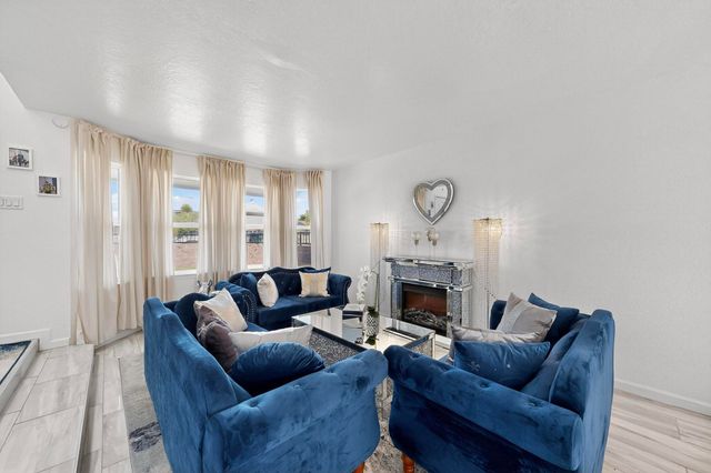 5420 Hayes Drive NW, Albuquerque, NM 87120