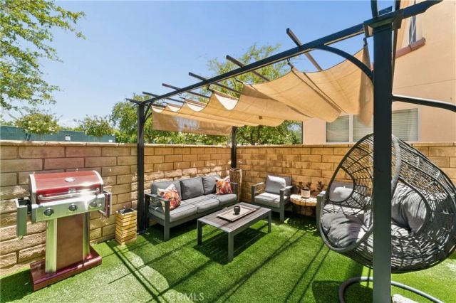 21713 Bene, Saugus, CA 91350