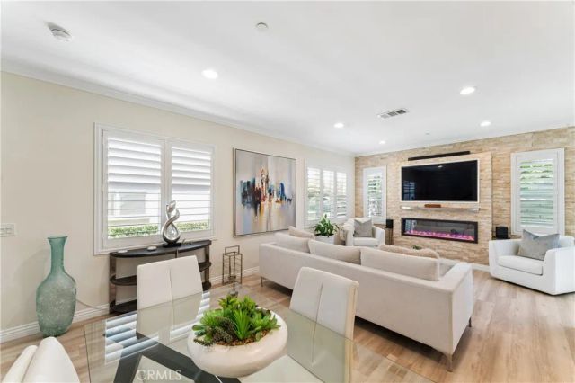 21713 Bene, Saugus, CA 91350