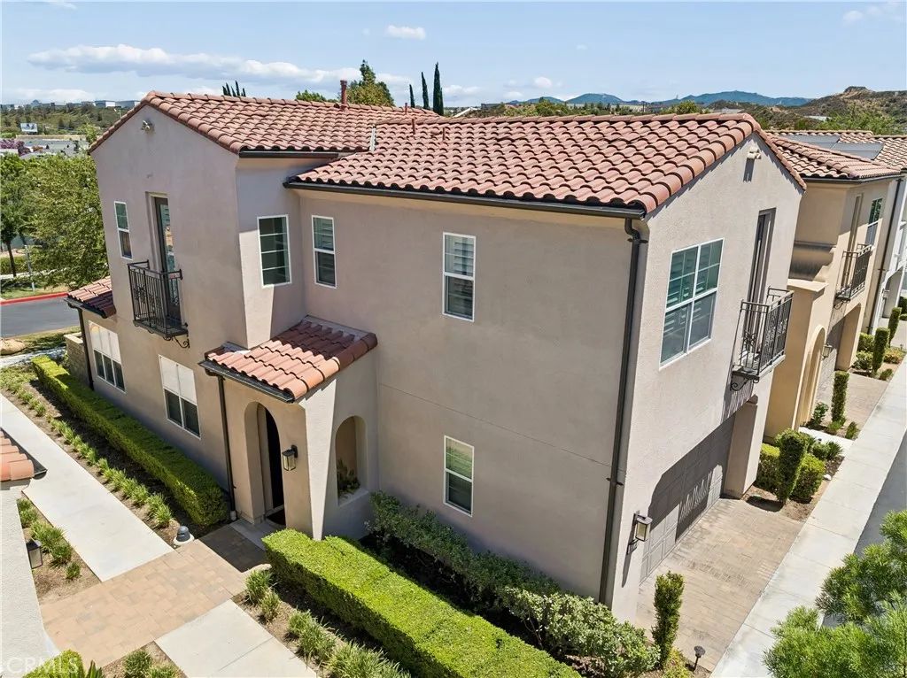 21713 Bene, Saugus, CA 91350