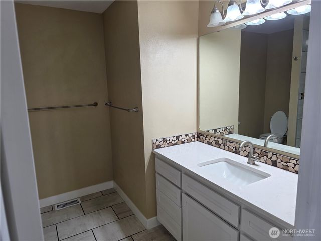 2081 Gemstone Drive, Walla Walla, WA 99362