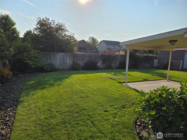 2081 Gemstone Drive, Walla Walla, WA 99362