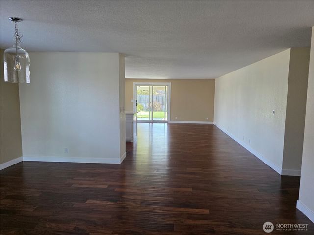 2081 Gemstone Drive, Walla Walla, WA 99362