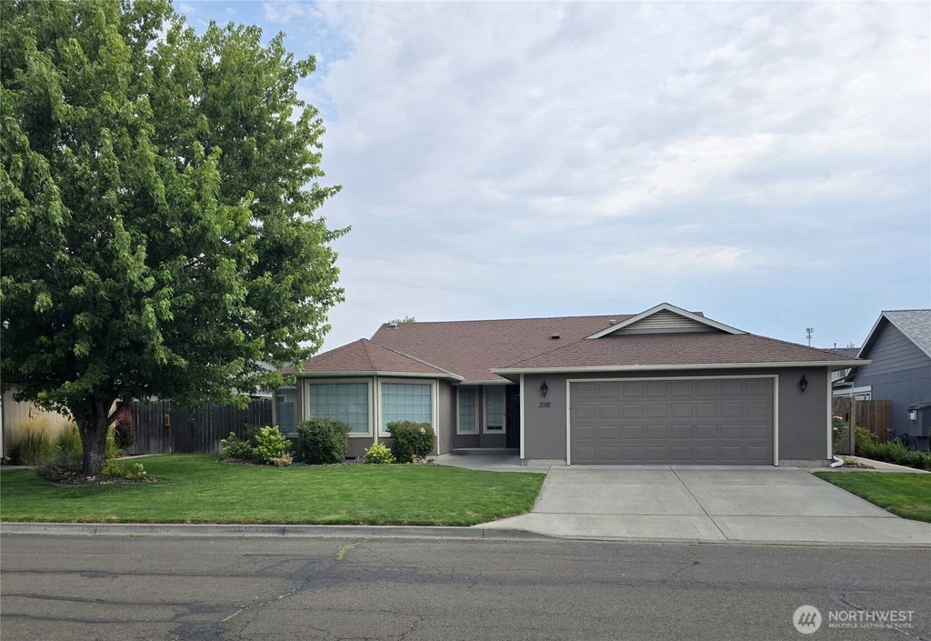 2081 Gemstone Drive, Walla Walla, WA 99362