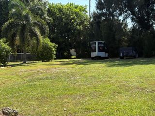 2726 S 10 Th Street S, Fort Pierce, FL 34982