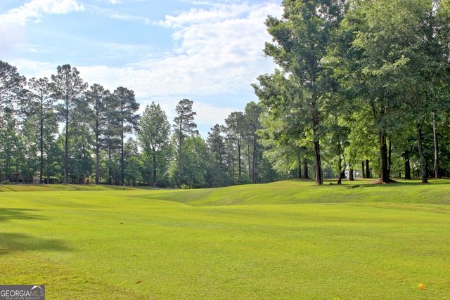 151 Lake Forest Drive, Newnan, GA 30265