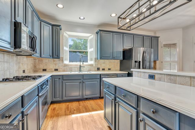 151 Lake Forest Drive, Newnan, GA 30265