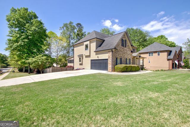 151 Lake Forest Drive, Newnan, GA 30265