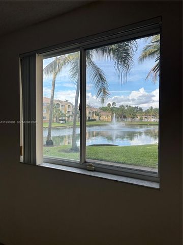 2640 S University Dr 106, Davie, FL 33328