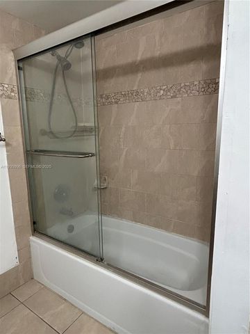 2640 S University Dr 106, Davie, FL 33328