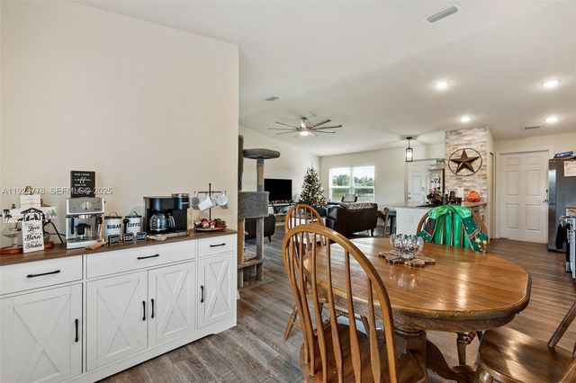 3019 Honeywood Rd, La Belle, FL 33935