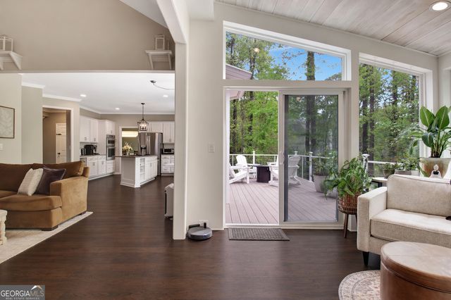 205 Woodcreek Lane, Fayetteville, GA 30215