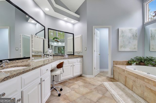 205 Woodcreek Lane, Fayetteville, GA 30215