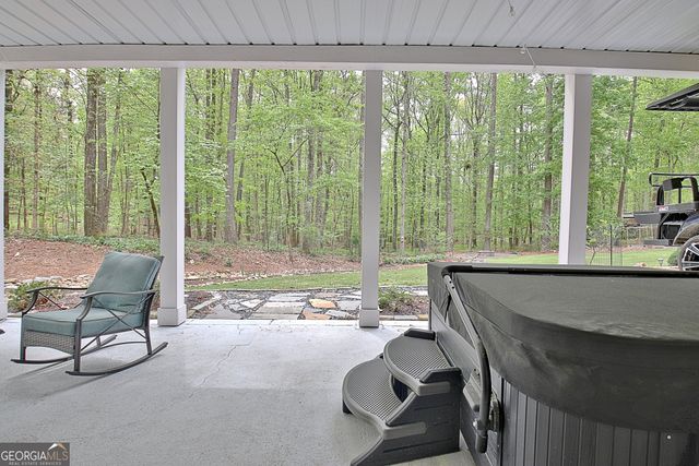 205 Woodcreek Lane, Fayetteville, GA 30215