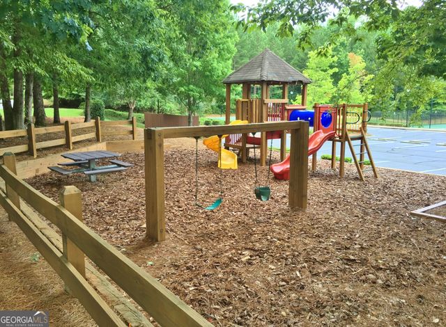 205 Woodcreek Lane, Fayetteville, GA 30215